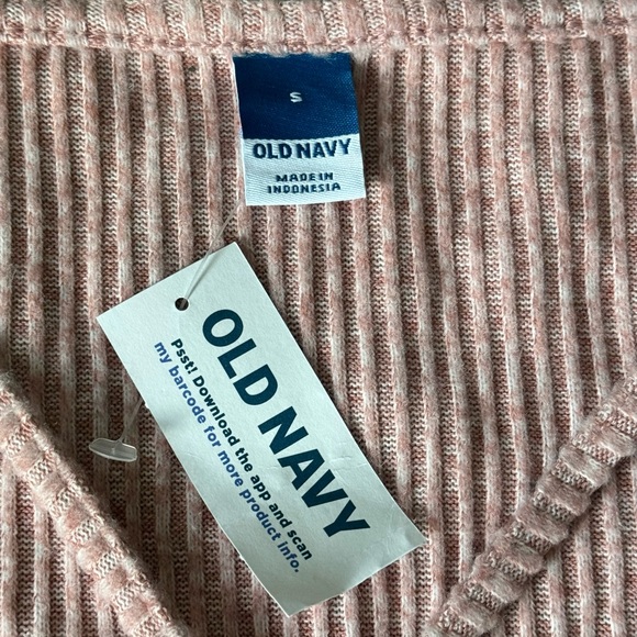 Old Navy sweater - Picture 3 of 4